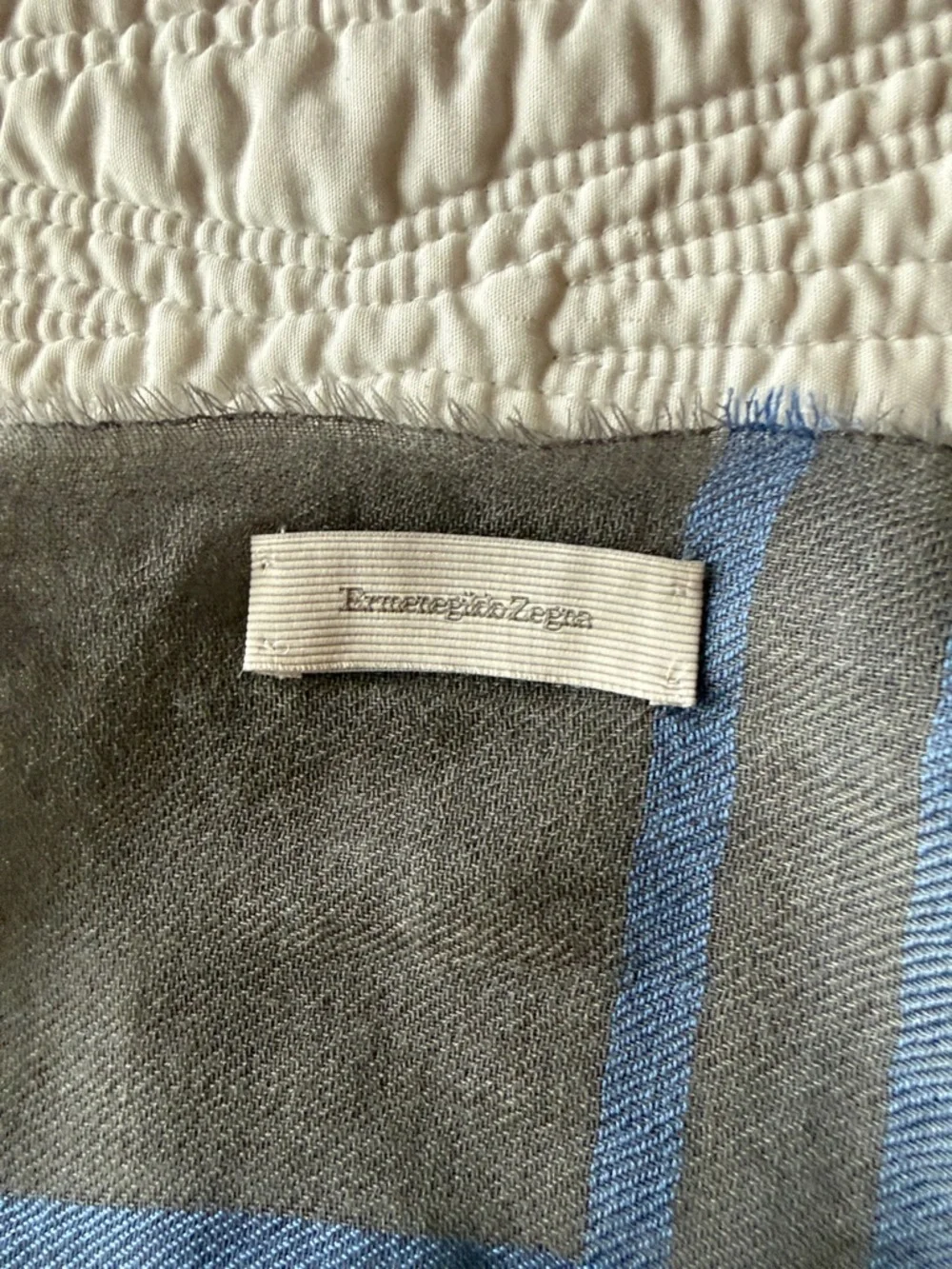Ermenegildo Zegna Gray Scarf with Blue Stripes made in Italy 55x55